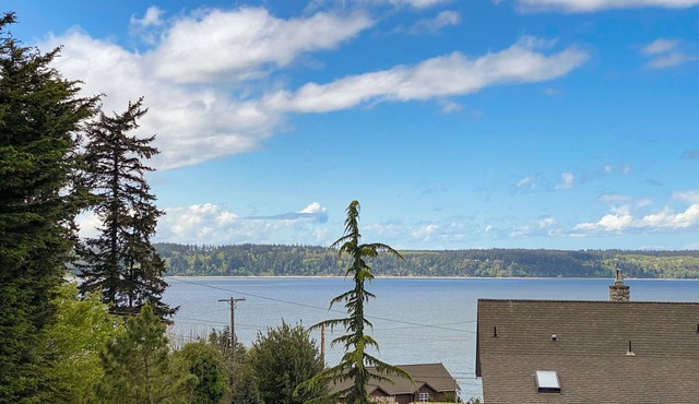 Driftwood Hideaway | Gourmet Kitchen, Large Deck with Sound Views, EV Charger