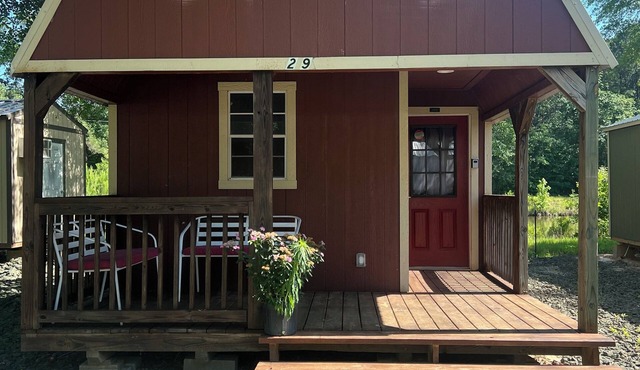 Driftwood Inn and Lodge by the lake. A super convenient locationn