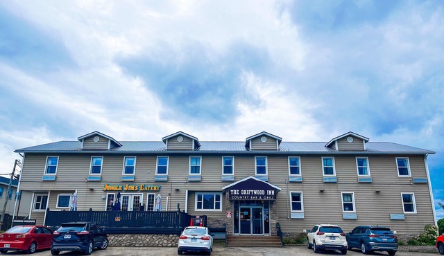 Driftwood Inn