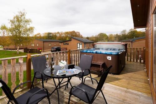 Driftwood Lodge - South Lakeland Leisure Village