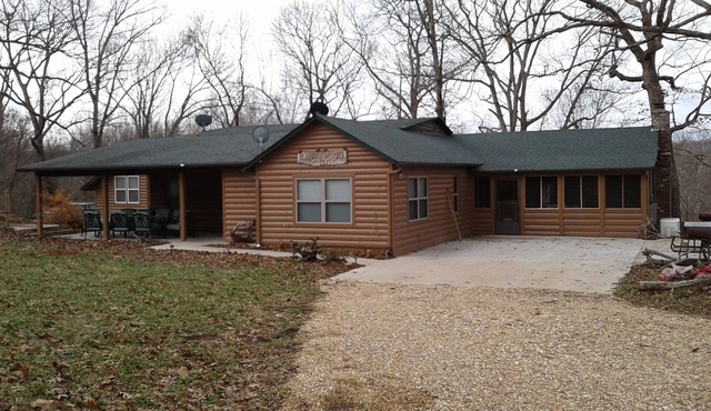 Driftwood River Lodge on the Meramec River. Steelville, MO.