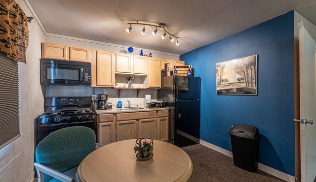 Driftwood Suite at Lake Sometimes