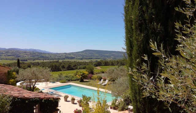 DROME-LIMIT VAUCLUSE-GÎTE WITH SWIMMING POOL - PANORAMIC VIEW