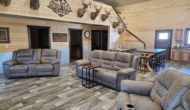 Droptine Lodge