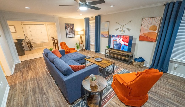 Drover House | USAO | Private Pool | King Bed | WD