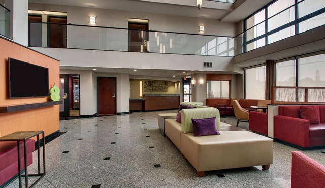 Drury Inn & Suites Bowling Green