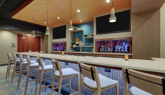 Drury Inn & Suites Charlotte Arrowood