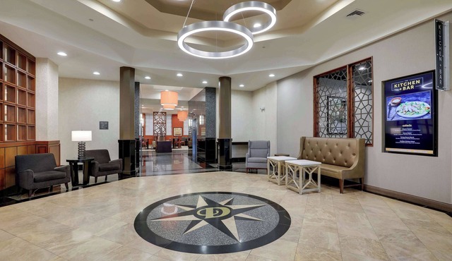 Drury Inn & Suites Charlotte Northlake