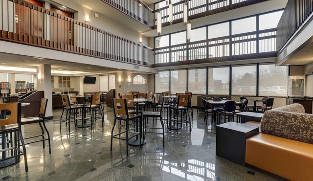 Drury Inn & Suites Columbus Dublin