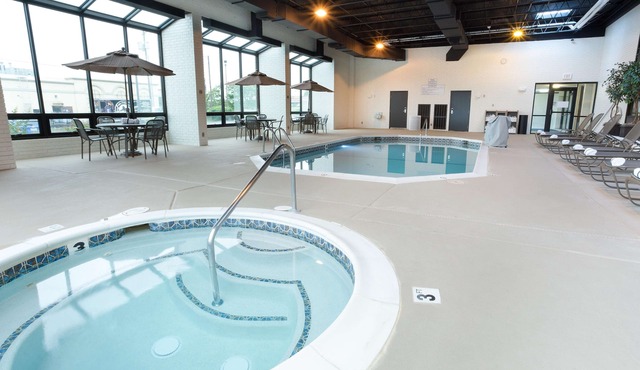 Drury Inn & Suites Joplin