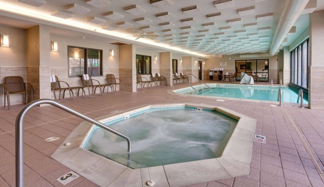 Drury Inn & Suites Kansas City Overland Park