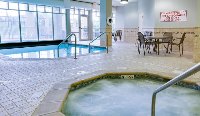 Drury Inn & Suites Middletown Franklin