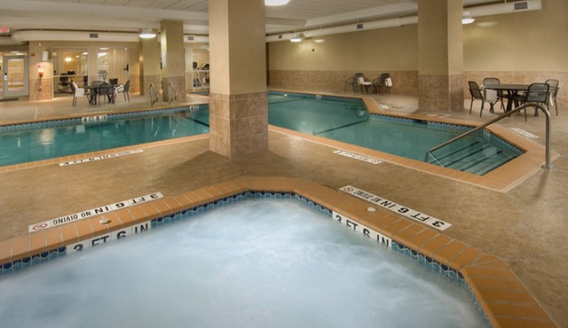 Drury Inn & Suites Near La Cantera Parkway