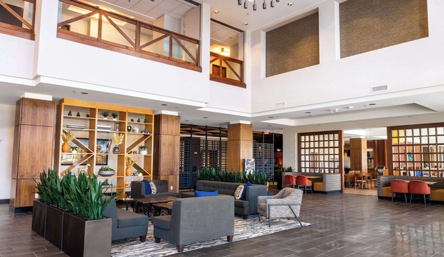 Drury Plaza Hotel Dallas Arlington