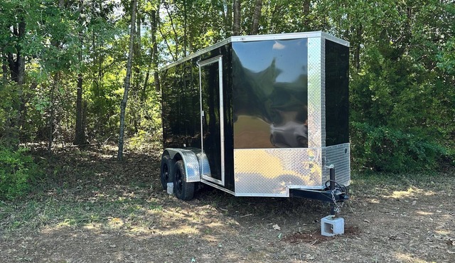 Dry Camping with optional AC in charming Langston