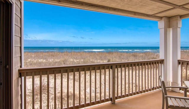 DS203 - Ocean-Front Condo with Pool and Ocean Views!