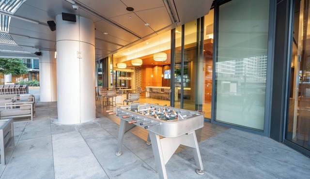 DTLA Elevated Living Luxury High Rise Unit w/Free Parking