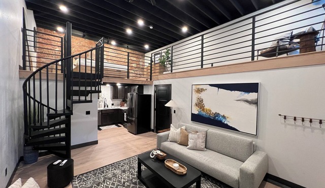 DTSF Historic Phillips Loft in the heart of Downtown Sioux Falls