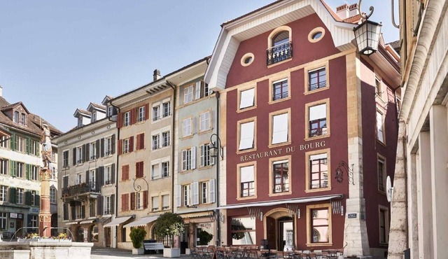 Du Bourg - Foundation Holidays in a listed building