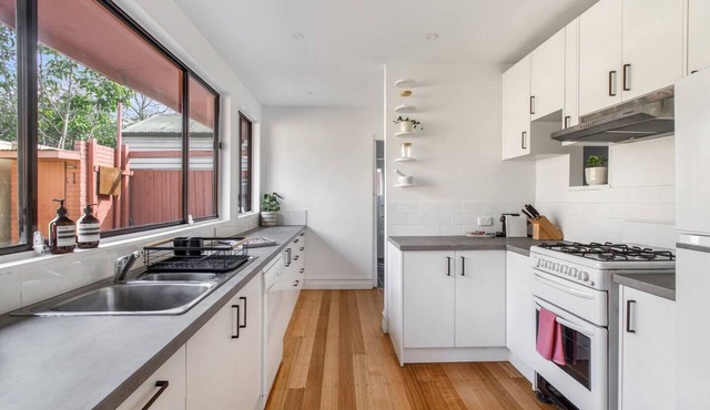 Du Feu Cottage Indoor outdoor Richmond Charm