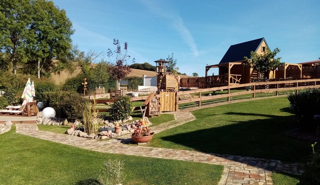 Du poil à la plume" gîte with Nordic bath.