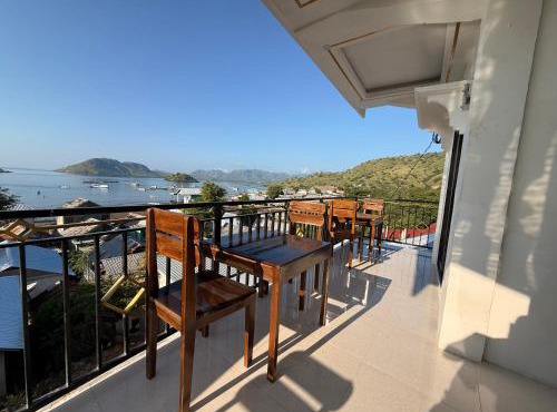 Dua Putri Komodo Homestay