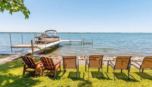 Dual House | Cayuga Lake | Fire Pit | Hot Tub
