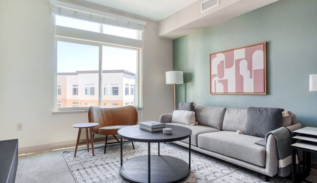 Dublin 2BR w/Gym, Spa & Pool, near BART