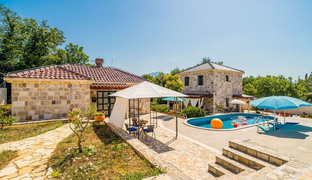 Dubrovnik Chalets - 2 charming stone houses
