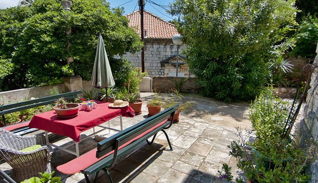 Dubrovnik Park Gradac - with garden next to Old Town