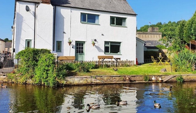 Duck Cottage - Brecon Canal