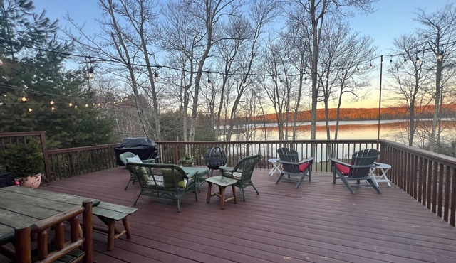 Duck Cove Lodge Lakefront with Sauna