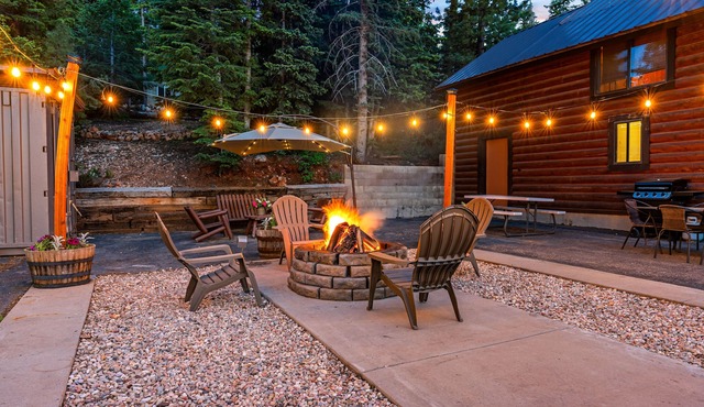 Duck Creek Village Inn