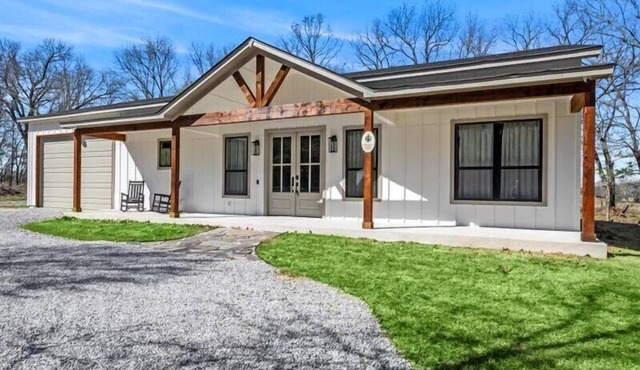 Duck Creek Wilderness Retreat w/Hot tub, Unbeatable Rates!