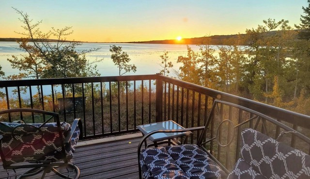 Duck Lake frontage, near Babb,Glacier Park, St. Mary's, Many Glacier,Waterton Pk