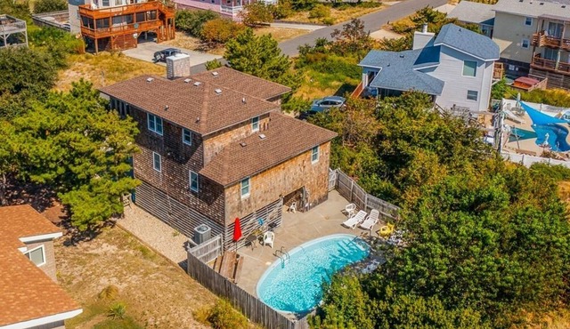 Duck 'N Cover 🏖️Spectacular 4 BR Home w/Pool, Hot Tub & Easy BEACH ACCESS-🏖️