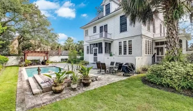 Duck Pond Grand Downtown Pool Home: 5 BR