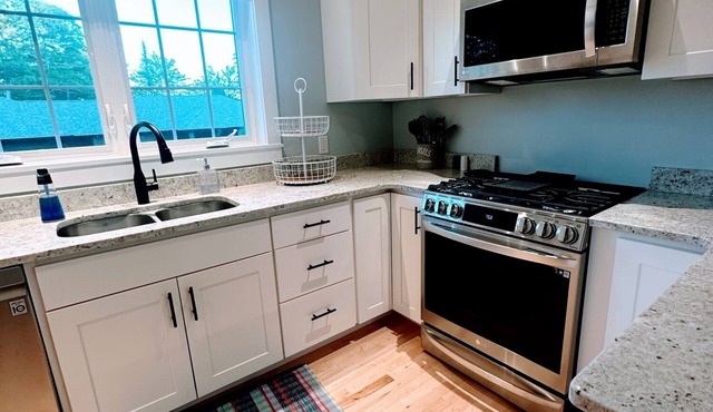 Duck Trap Retreat 3 Bedroom /3 Bathroom - Community Pool/Tennis /Pickle Ball