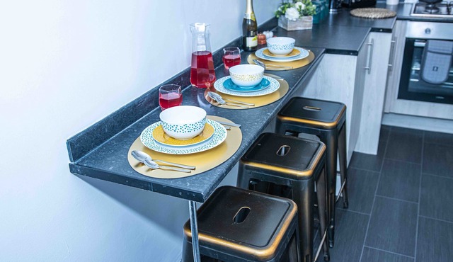 Dudley 3bedroom Home-perfect for Long & Short Stay