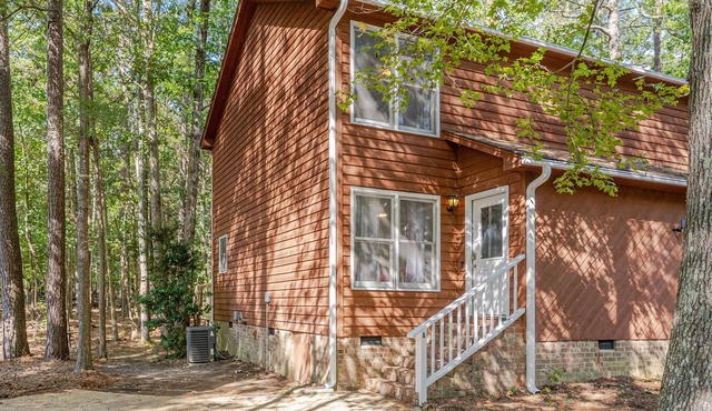 Duke 2BR @ American Village Townhouse w/FAST internet