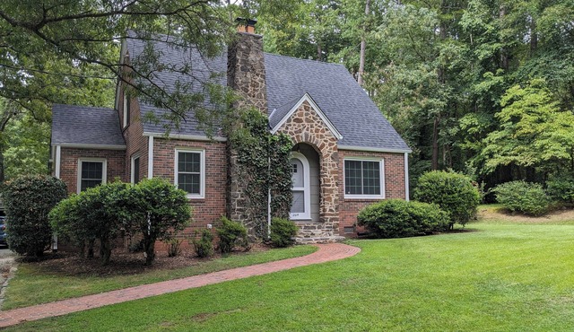 Duke Forest Gem! 3BR, sleeps 7