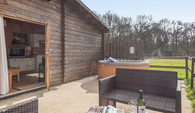 Dukes Wood - UKC2193