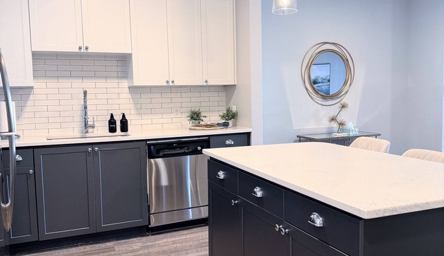Dulles Corner Escape ~ 5 min from Airport