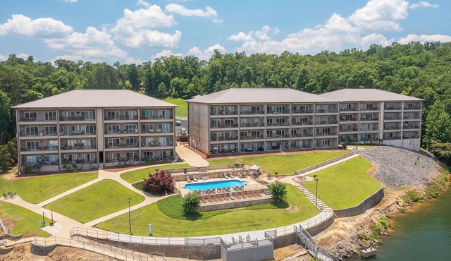 Duncan Bridge Condominium 112