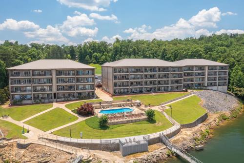 Duncan Bridge Condominium 112 - First Floor!