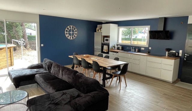 DUNE AND BEACH" FAMILY HOME