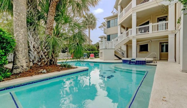 Dune Just Fine by Five Star Properties