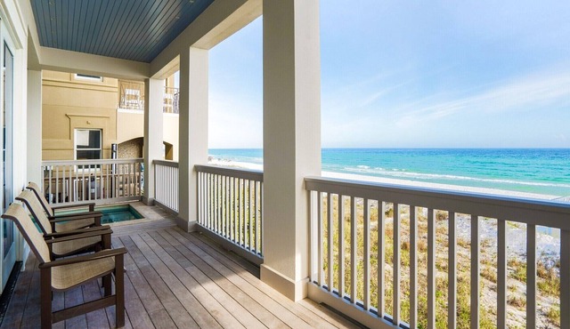 DUNE SANDY: NEW, Just Finished! Gulf Front Villa with Private Pool, Sonos, Beach Service, SUP