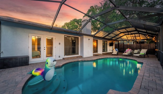 Dunedin Salt Shed w/Heated Pool & Games - Sleeps 8 4BD