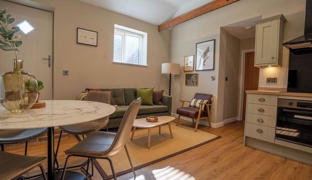 DUNES COTTAGE, pet friendly, country holiday cottage in Kessingland